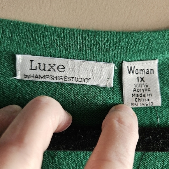 LUXE 360 SWEATER TOP - Picture 3 of 5